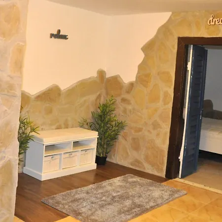 Family Wellness Jacuzzi Sauna Wood Fired Hot Tub 8 Min From Heviz Apartment *
