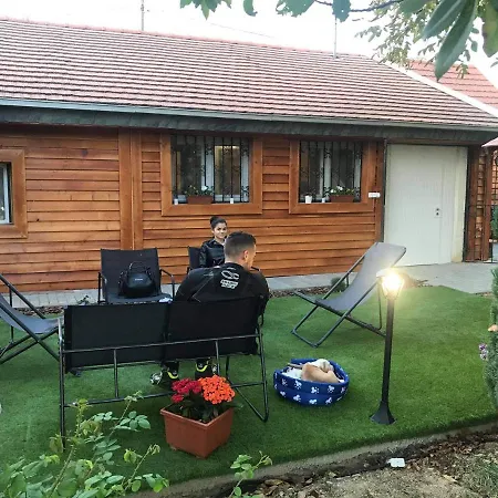 Family Wellness Jacuzzi Sauna Wood Fired Hot Tub 8 Min From Heviz Apartmán