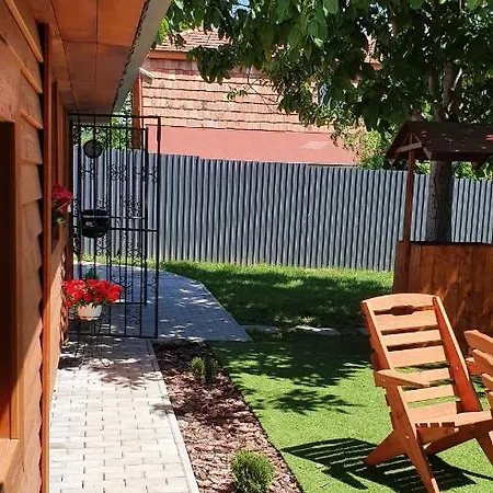 Family Wellness Jacuzzi Sauna Wood Fired Hot Tub 8 Min From Heviz *