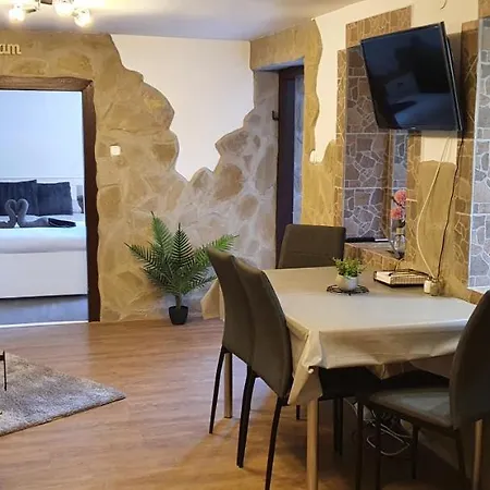 Apartment Family Wellness Jacuzzi Sauna Wood Fired Hot Tub 8 Min From Heviz