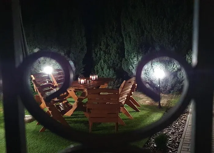 아파트 Family Wellness Jacuzzi Sauna Wood Fired Hot Tub 8 Min From Heviz Rezi